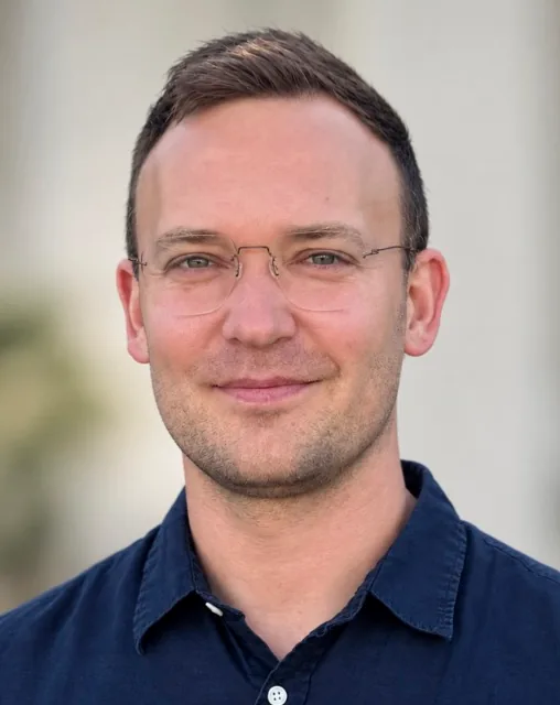 Dr. Alexander Egerter